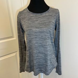 Columbia Sportswear Open Back Long Sleeve Activewear Top Shirt Breathable